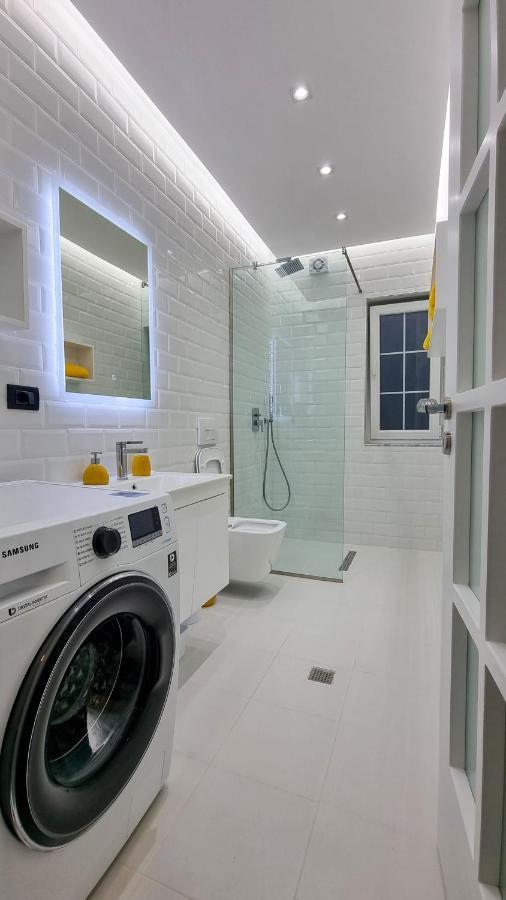 'The Yellow' Condo Μπεράτ Εξωτερικό φωτογραφία